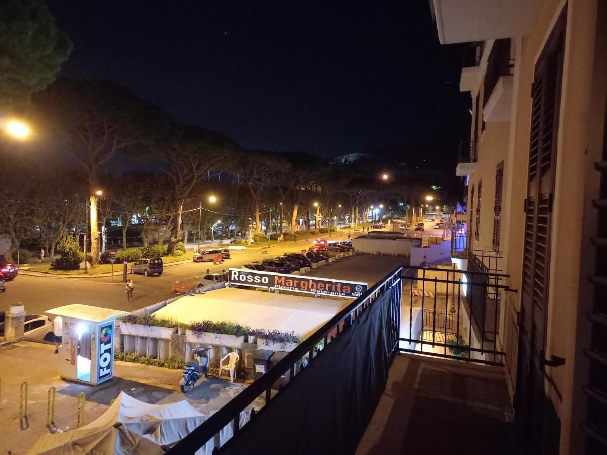 Appartamento Deluxe Centrale, Γκαέτα Εξωτερικό φωτογραφία