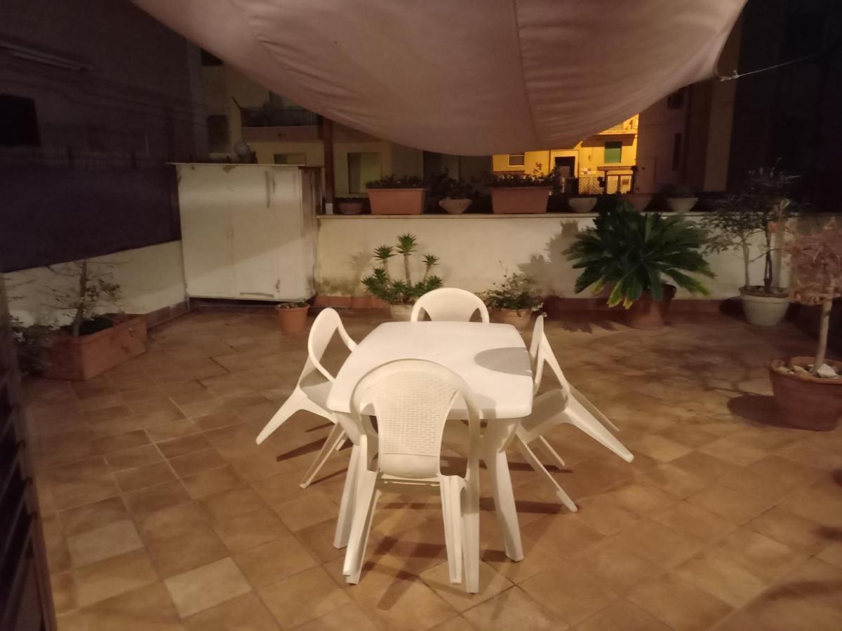 Appartamento Deluxe Centrale, Γκαέτα Εξωτερικό φωτογραφία