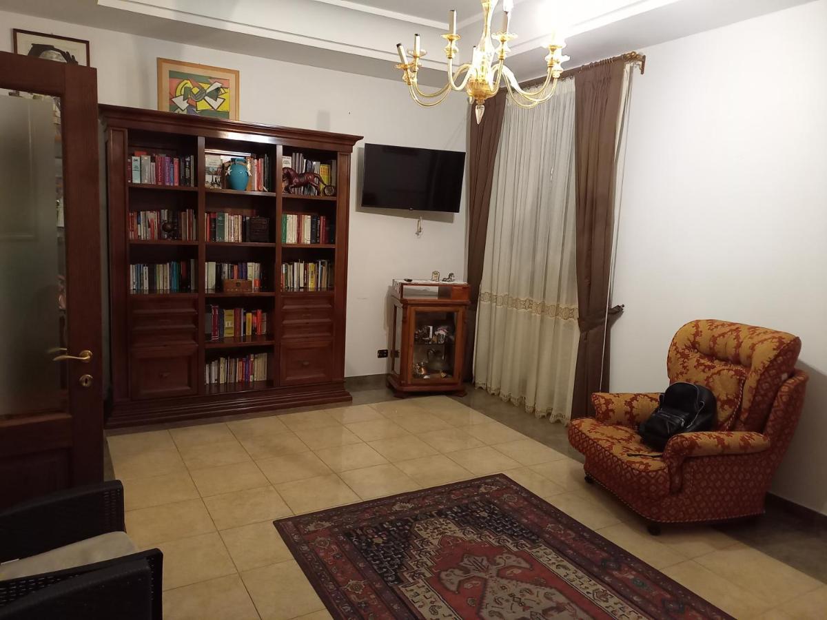 Appartamento Deluxe Centrale, Γκαέτα Εξωτερικό φωτογραφία