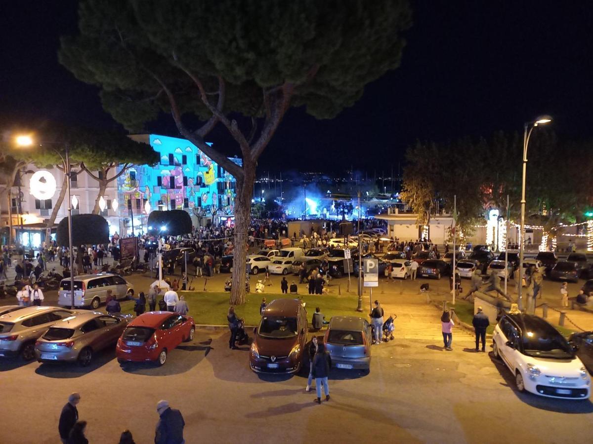 Appartamento Deluxe Centrale, Γκαέτα Εξωτερικό φωτογραφία